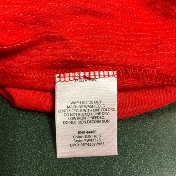 red sequin blouse - Picture 5 of 5